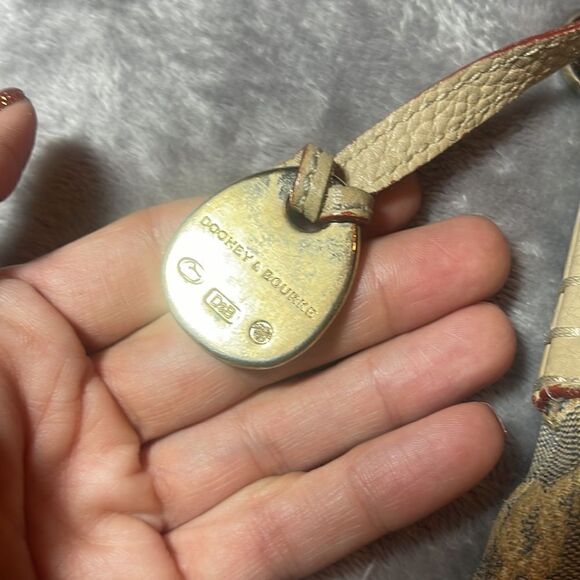 Dooney & Bourke purse - Picture 9 of 14